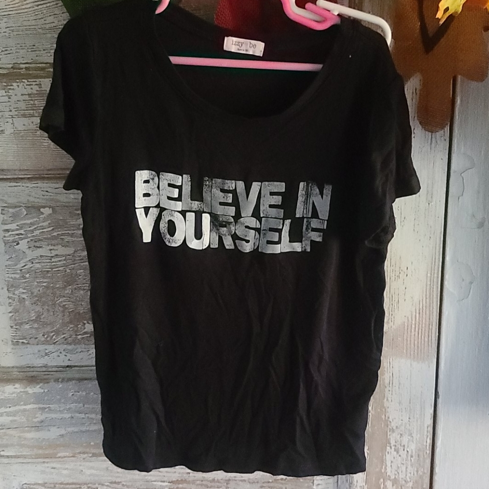 Shirt girls size med probably 8